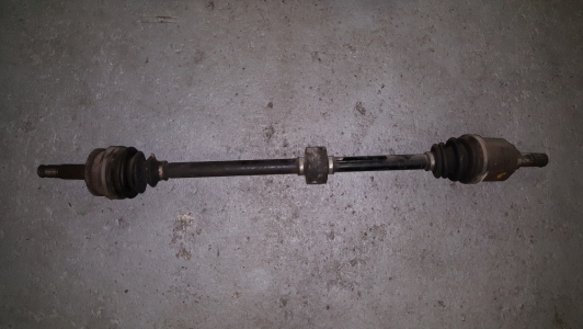 Arbre de différentiel Nissan Almera 1.8 16v 2002 droit avant