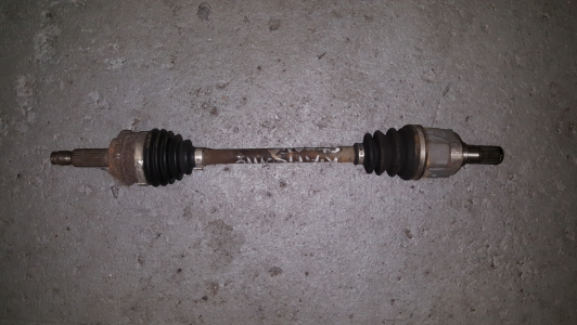Drive shaft Kia Picanto 1.1 12v 2009 left front