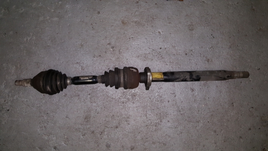 Arbre de différentiel Saab 9-3 2.2 TiD 2004 droit avant