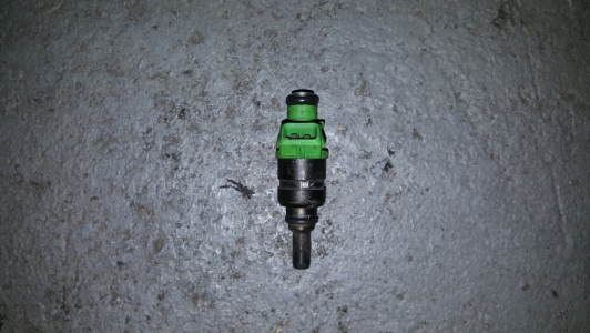 Injector Mercedes-Benz W203 C180 kompressor 2003