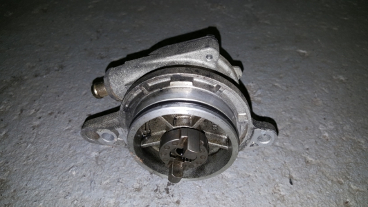 Vacuumpomp BMW E46 320 d 2000
