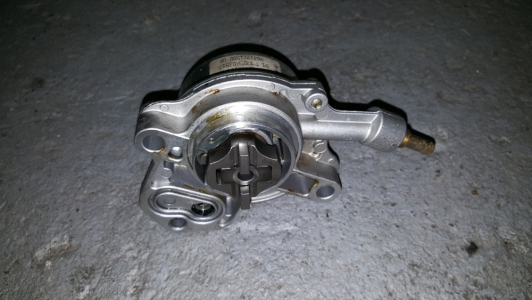 Vacuumpomp Peugeot 607 2.2 HDi 2003