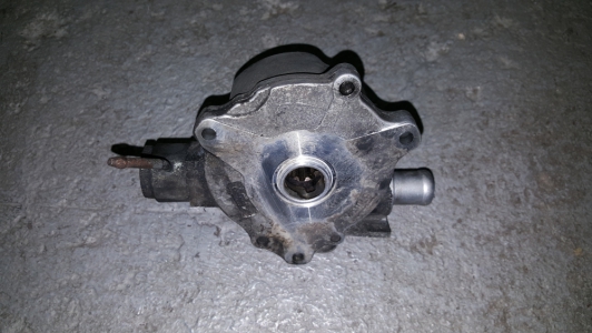 Vacuumpomp Mitsubishi L400 2.5 TD 2000 (Dynamo)