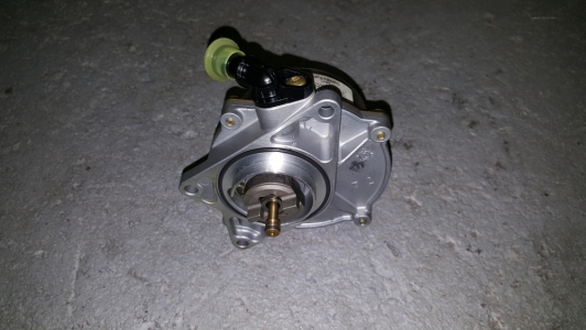 Vacuumpomp Volkswagen Passat 2.5 TDI V6 2003