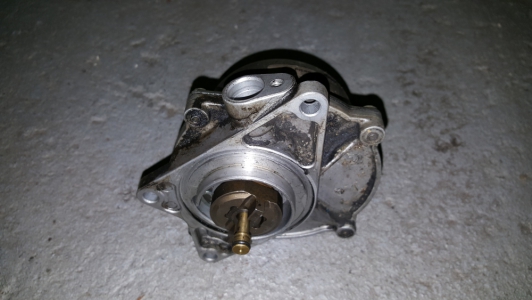 Vacuumpomp Audi A6 2.5 TDI 2001