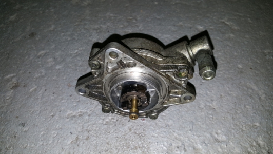 Vacuumpomp Volkswagen Passat 2.5 TDI V6 2000