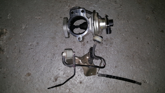 EGR-klep Toyota Hilux 2.5 D-4D 2007