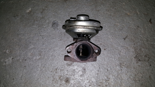 EGR vanne Chevrolet Captiva 2.0 VCDI 2008