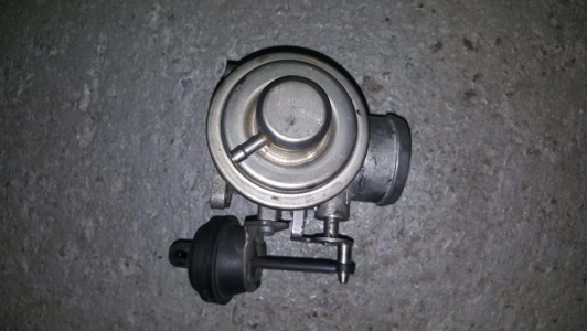 EGR-klep Volkswagen Golf 1.9 TDI 2000