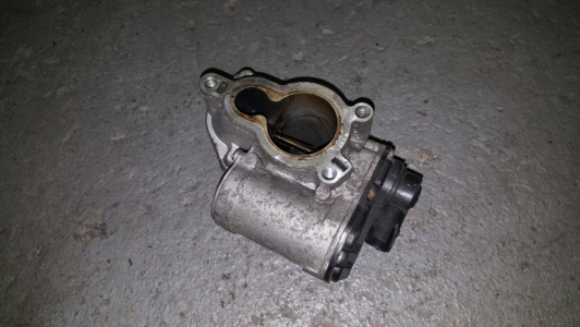 EGR-klep Renault Trafic 2.0 dCi 2010