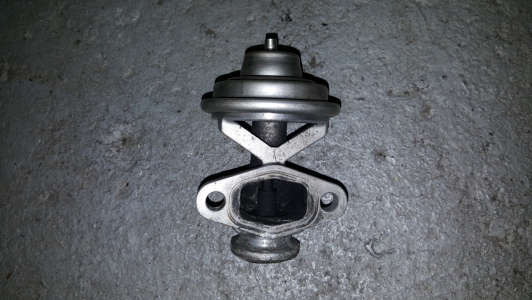EGR-klep Mercedes-Benz Vito 108 D 1997