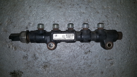 Distributeur de carburant Ford Focus 1.6 TDCi 2007