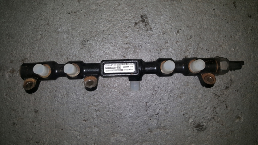 Distributeur de carburant Ford Mondeo 2.0 TDCi 2004