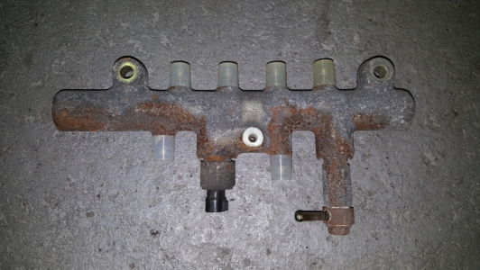 Distributeur de carburant Mazda 6 2.0 CiTD 2005