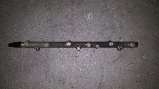 Distributeur de carburant BMW E39 530 d 1999