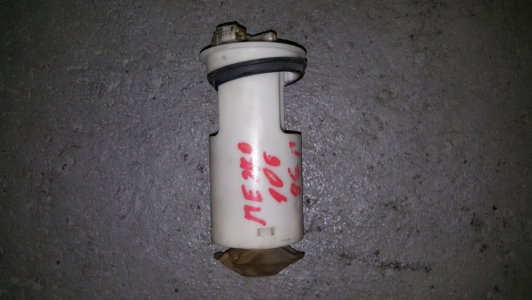 Pompe d'alimentation Peugeot 106 1.1 1996