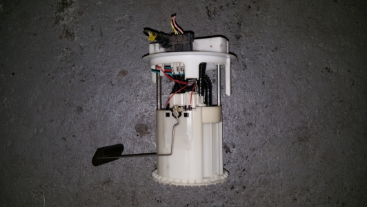 Fuel pump Citroen C3 1.6 16v 2005