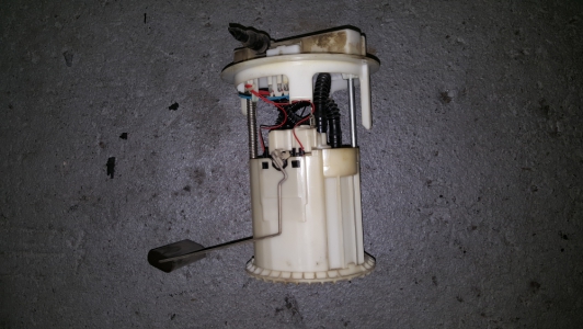 Fuel pump Citroen C3 1.4 2004