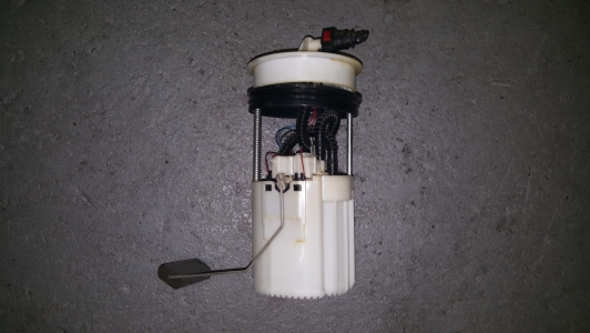 Pompe d'alimentation Nissan Almera Tino 1.8 16v 2005
