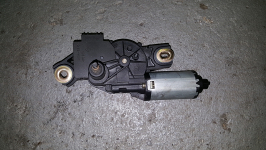 Ruitenwissermotor Volkswagen Caddy 2006 achterzijde