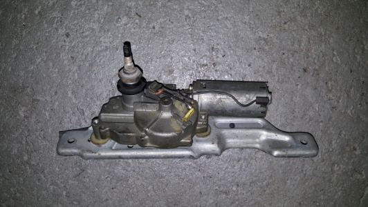 Ruitenwissermotor Volkswagen Golf 1996 achterzijde