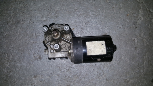 Ruitenwissermotor Volkswagen Golf 1999 voorzijde