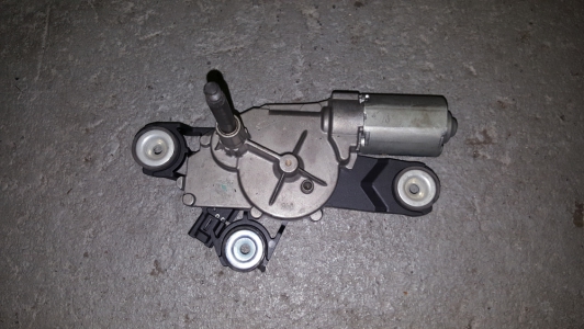 Ruitenwissermotor Ford Focus station 2006 achterzijde