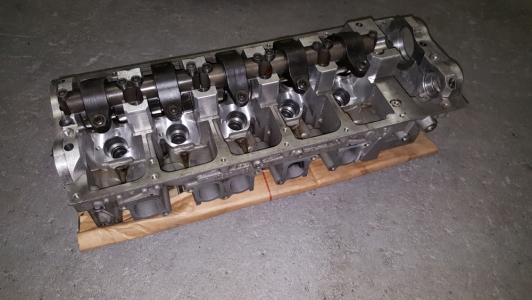 Cilinderkop Volkswagen Touareg 5.0 TDI V10 2005 links