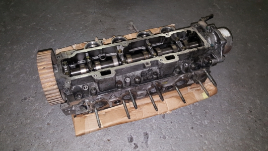 Cilinderkop Ford Fiesta 1.4 TDCi 2004