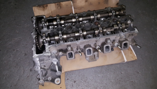 Cilinderkop Land Rover Freelander 2.0 TD4 2001