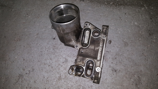 Support de filtre a huile Volkswagen Transporter 2.5 TDI 2007