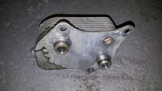 Oliekoeler Audi A4 2.0 FSi 2004