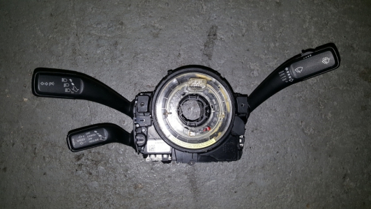 Commutateur combi Audi A4 2010