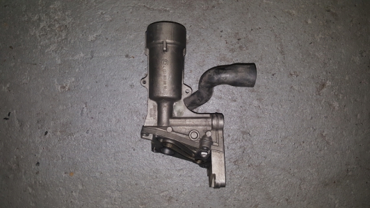 Support de filtre a huile Mercedes-Benz W203 C200 kompressor 2003