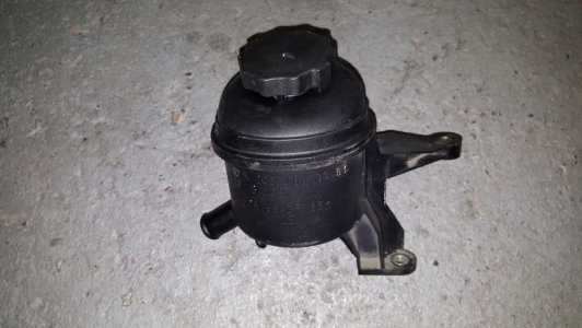 Brandstoffilterhuis Mercedes-Benz W163 ML270 CDI 2002