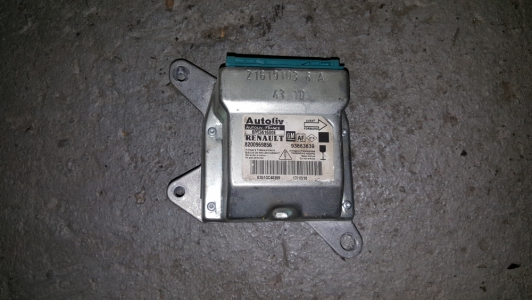 Airbag-module Renault Trafic 2.0 dCi 2010