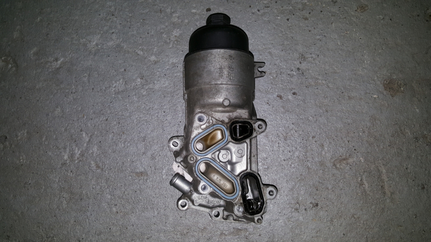 Support de filtre a huile Ford Focus 1.6 TDCi 2005