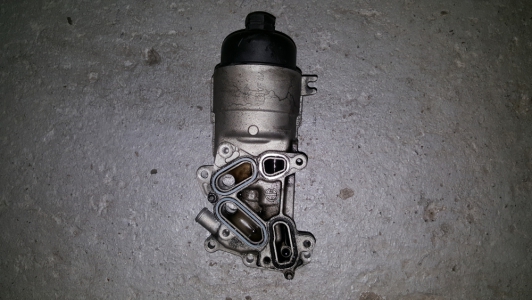 Support de filtre a huile Peugeot 307 1.6 HDi 2006