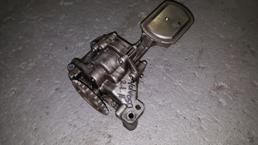 Oliepomp Volvo V50 2.0 D 2007