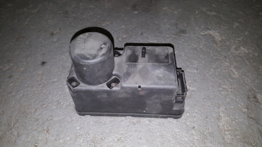 Centrale vergrendelingspomp Volkswagen Golf 1996
