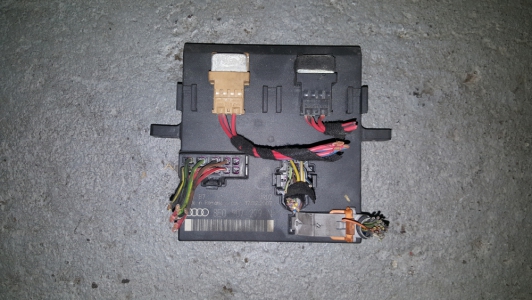 Bodycontrol module Audi A4 2.0 TDI 2005