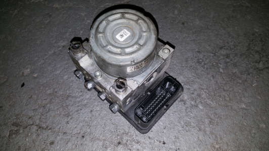 ABS-pomp Peugeot 208 1.2 VTi 2014