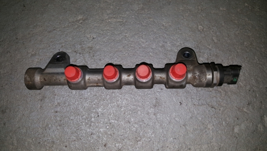 Distributeur de carburant Fiat Doblo Cargo 1.6 JTD 2013