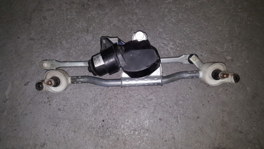 Ruitenwissermotor + mechaniek Opel Agila 2012 voorzijde