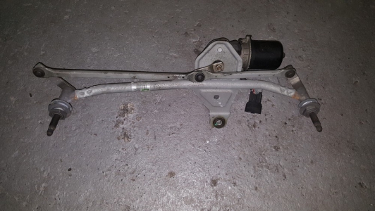 Ruitenwissermotor + mechaniek Renault Trafic 2010 voorzijde