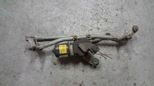 Ruitenwissermotor + mechaniek Renault Megane 2006 voorzijde