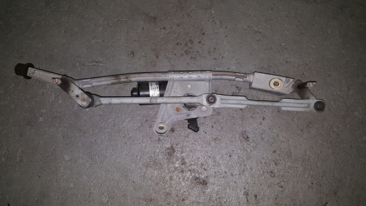Ruitenwissermotor + mechaniek Volvo V70 2004 voorzijde
