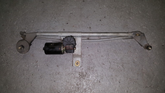 Ruitenwissermotor + mechaniek Volvo V70 2000 voorzijde