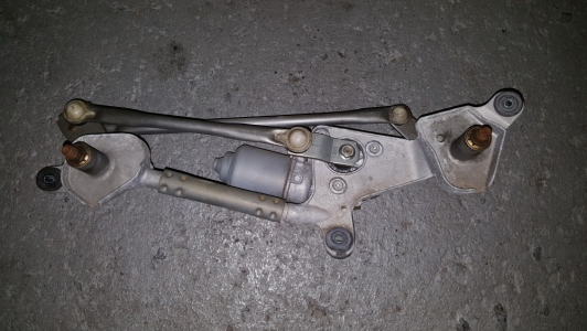 Moteur d'essuie-glace + mécanisme Suzuki SX-4 2009 devant soie