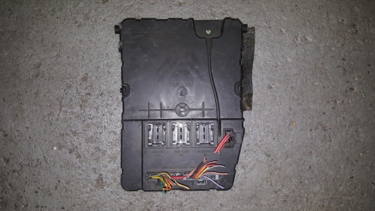 Bodycontrol module Renault Megane 1.4 16v 2004